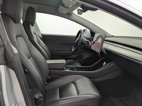 Used 2018 Tesla Model 3 Long Range RWD image 19