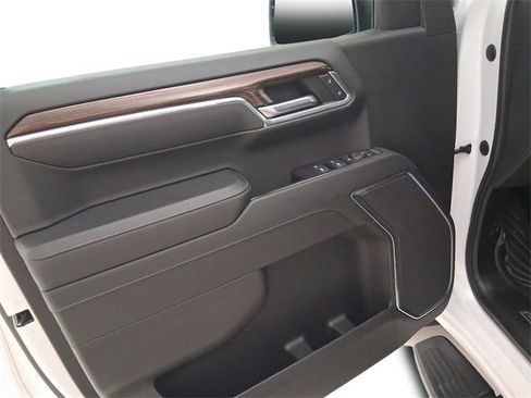 Used 2023 Chevrolet Silverado 1500 LT Trail Boss image 13