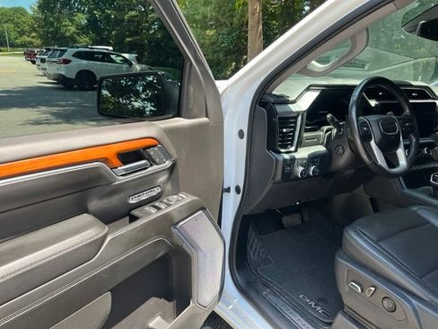 Used 2022 GMC Sierra 1500 Denali AWD/4WD image 4