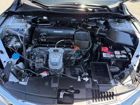 Used 2017 Honda Accord LX image 20