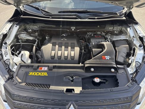 Used 2023 Mitsubishi Eclipse Cross SEL image 32