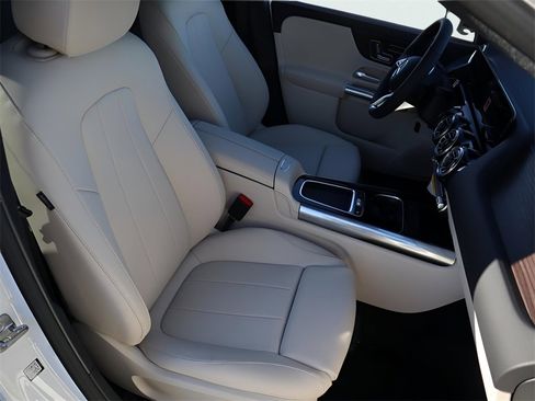 New 2026 Mercedes-Benz GLA 250 4MATIC image 16