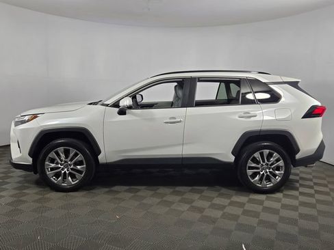 Used 2023 Toyota RAV4 XLE Premium FWD image 8