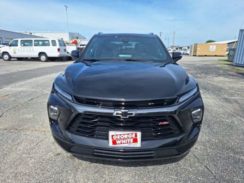 Certified 2023 Chevrolet Blazer RS w/ Driver Confidence II Package AWD/4WD image 9