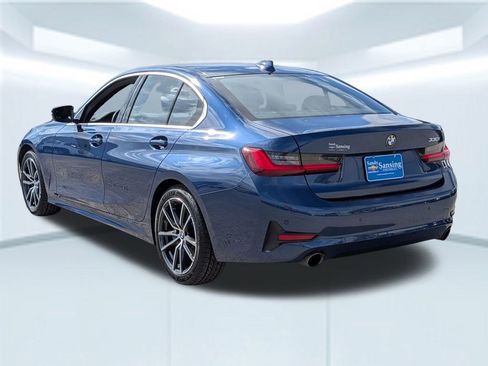 Used 2022 BMW 330i Sedan w/ Driving Assistance Package image 4