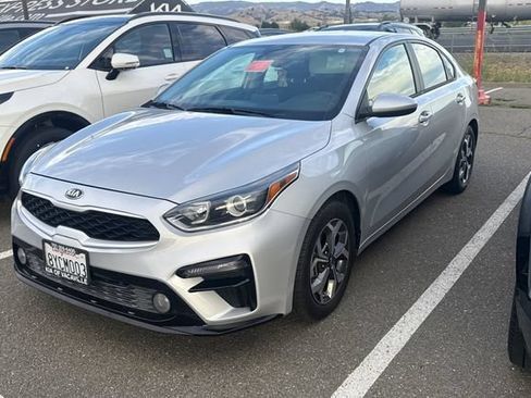 Certified 2021 Kia Forte LXS FWD image 2