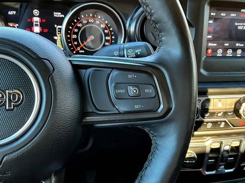 Certified 2022 Jeep Gladiator Sport image 27