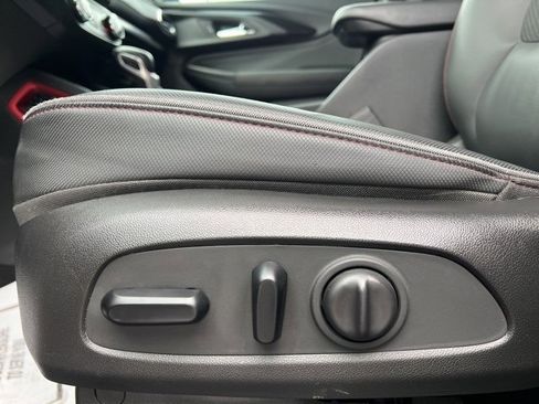 Used 2021 Chevrolet TrailBlazer RS w/ Convenience Package image 17