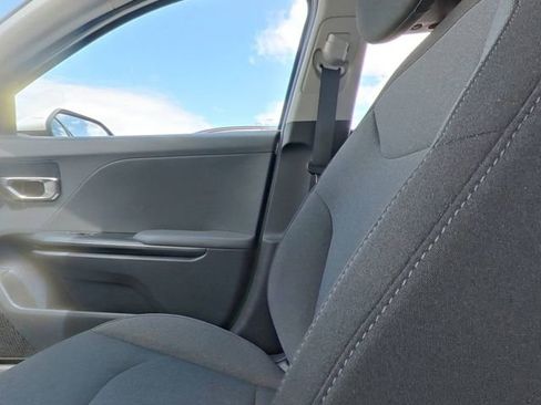 Used 2025 Kia K4 FWD image 24