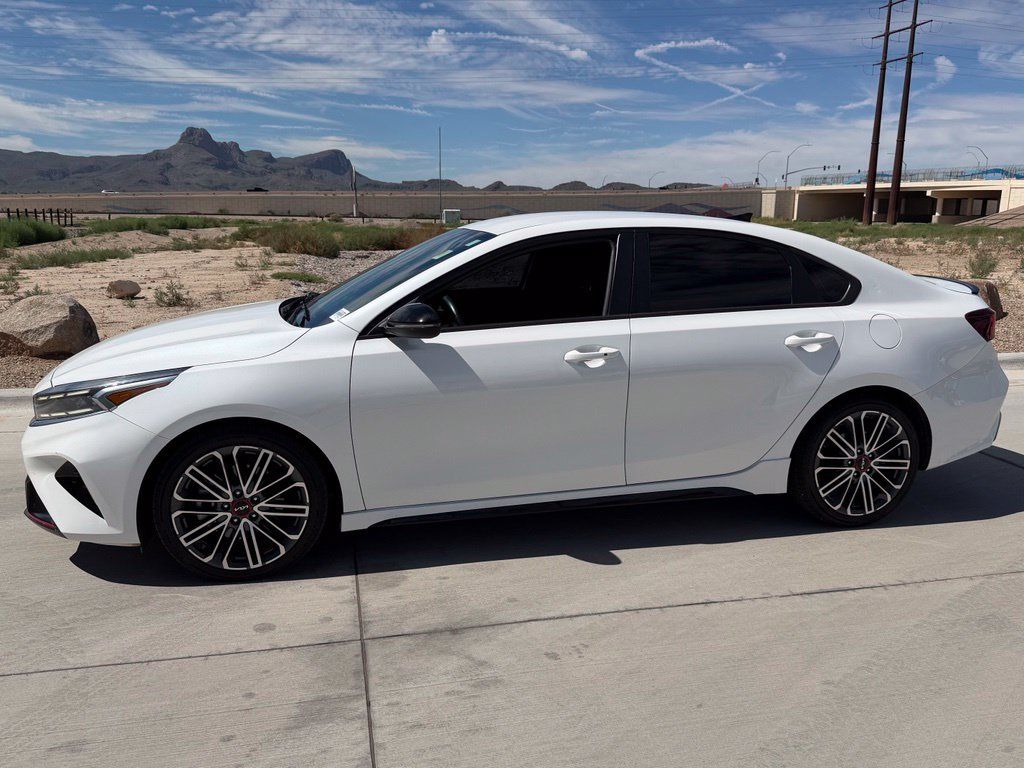 Used 2023 Kia Forte GT FWD image 4