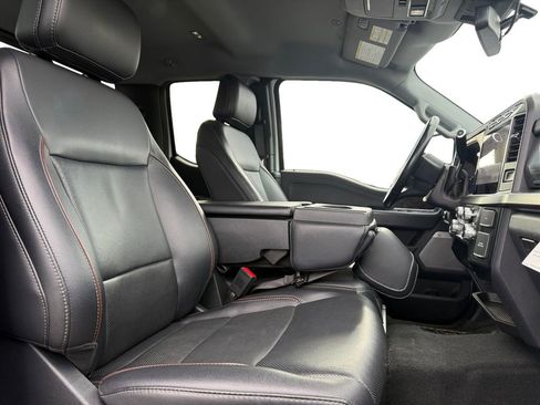 Used 2023 Ford F250 Lariat w/ Chrome Package image 15
