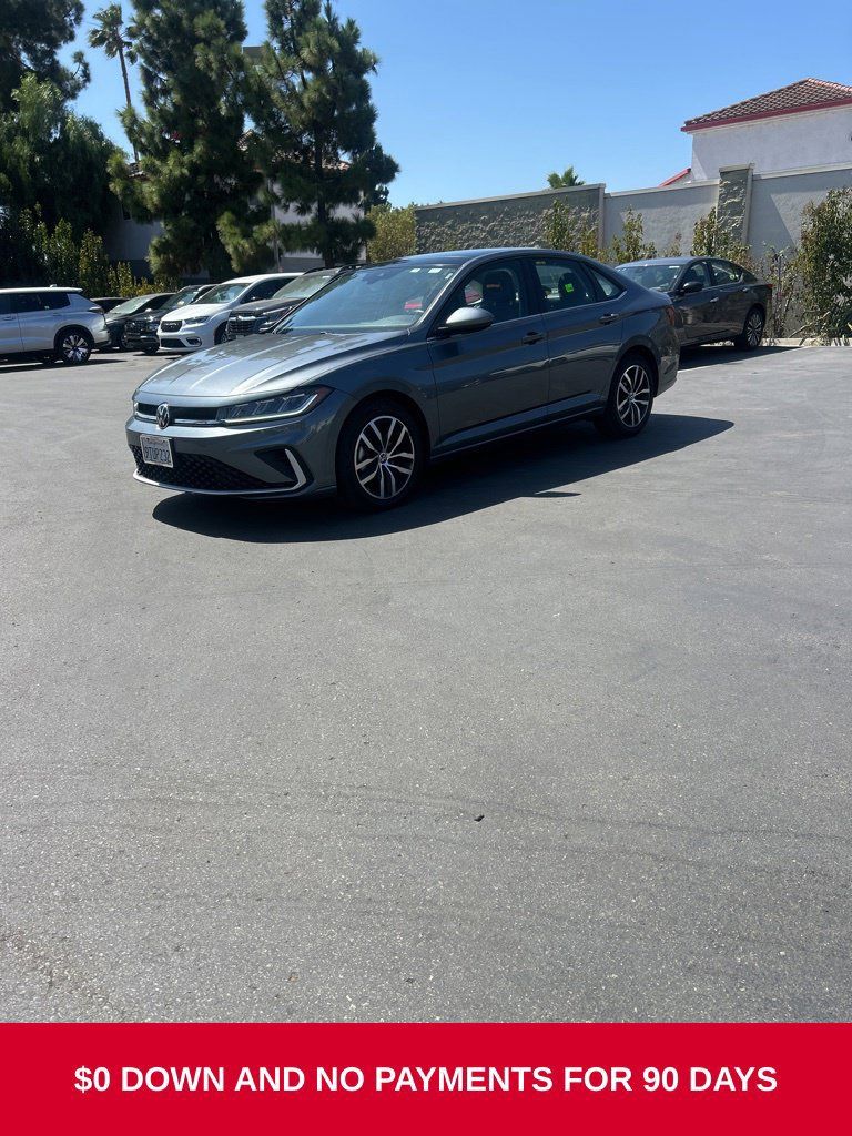 Used 2025 Volkswagen Jetta SE FWD image 1