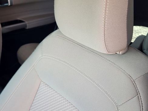 Used 2023 Ford Explorer XLT image 15