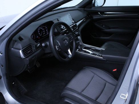 Used 2019 Honda Accord Sport image 15