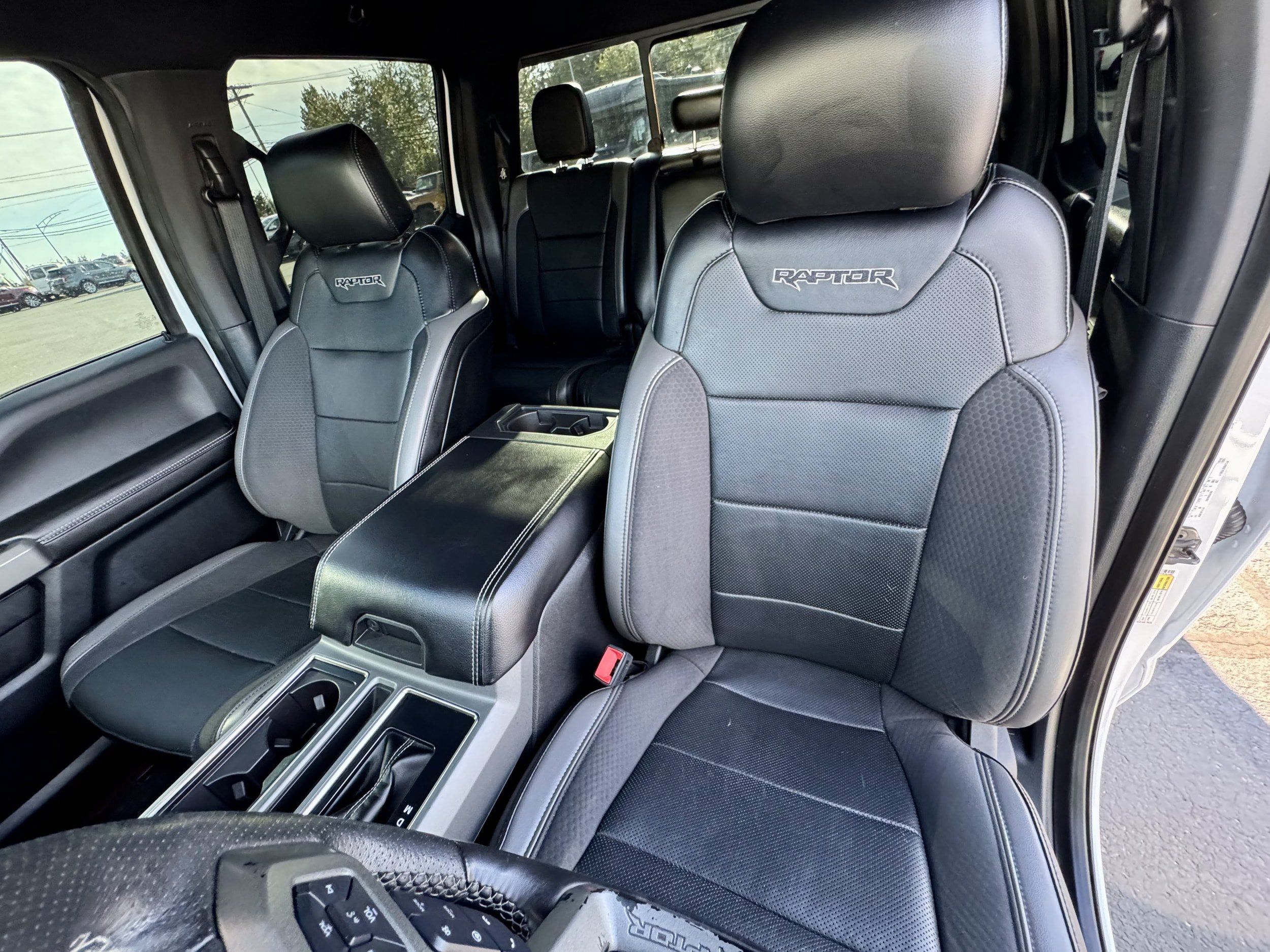 Used 2019 Ford F150 Raptor w/ Equipment Group 802A Luxury AWD/4WD image 12