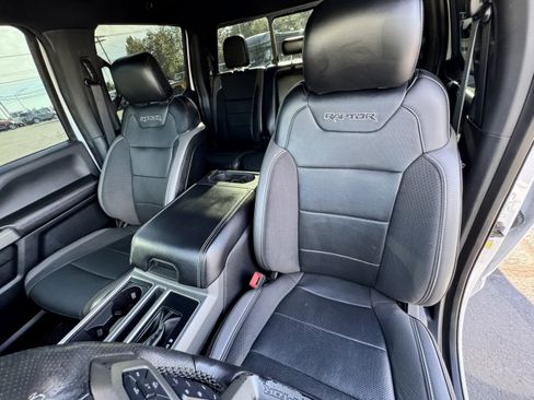 Used 2019 Ford F150 Raptor w/ Equipment Group 802A Luxury AWD/4WD image 12
