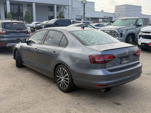 Used 2016 Volkswagen Jetta Sport w/ Lighting Package image 7