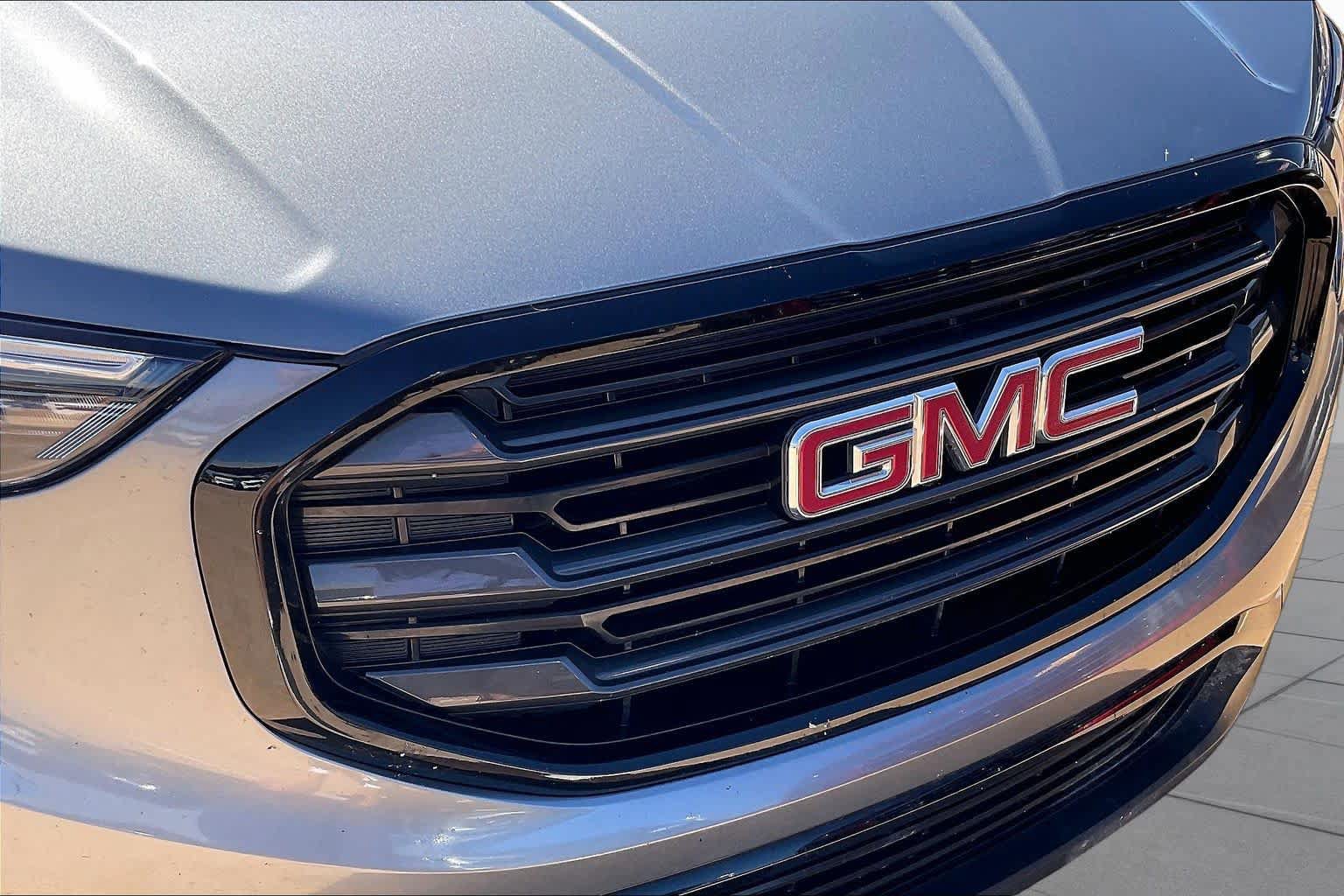 Used 2021 GMC Terrain SLE w/ Elevation Edition FWD image 28