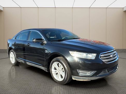 Used 2013 Ford Taurus SEL image 7