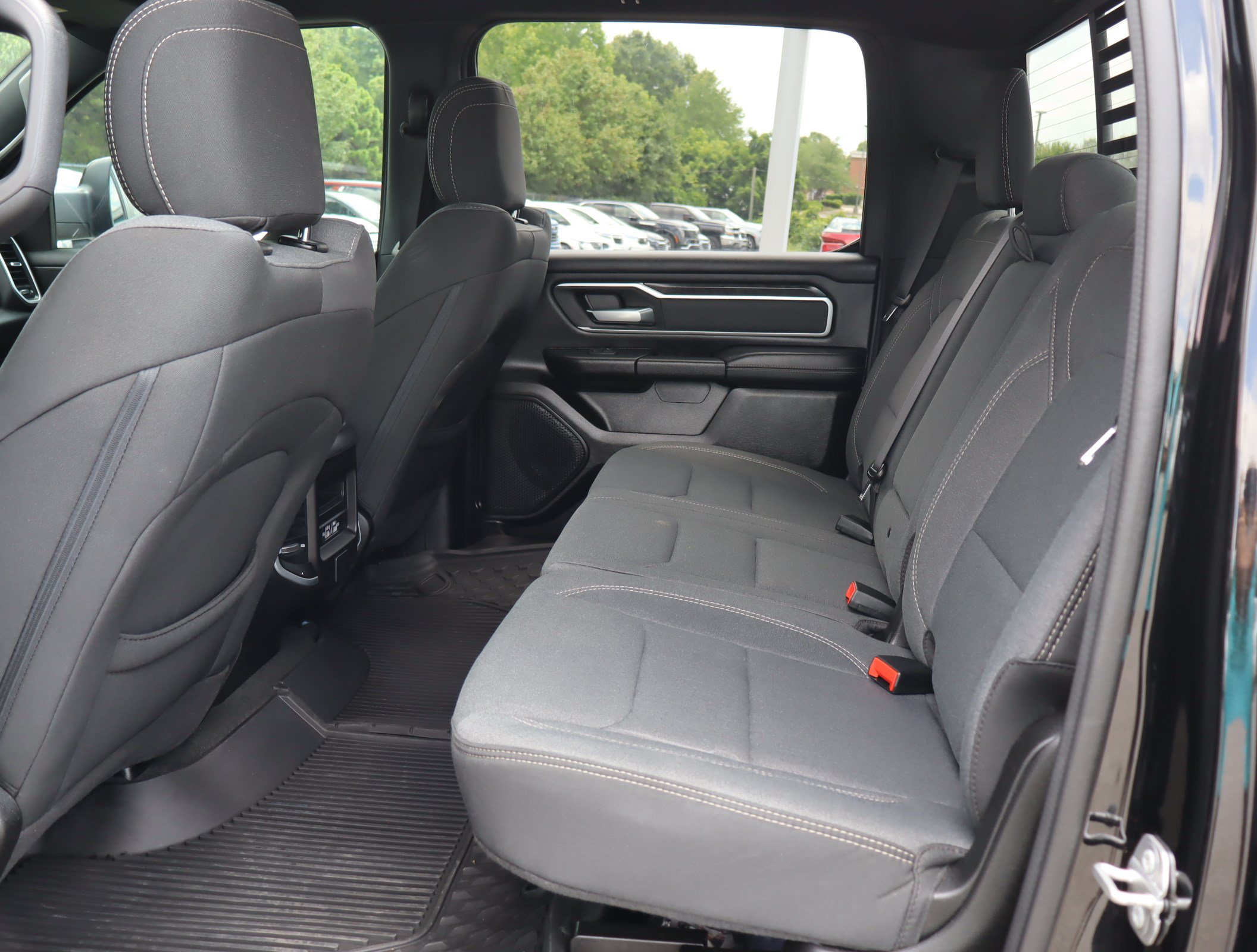 Used 2023 RAM 1500 Big Horn AWD/4WD image 29