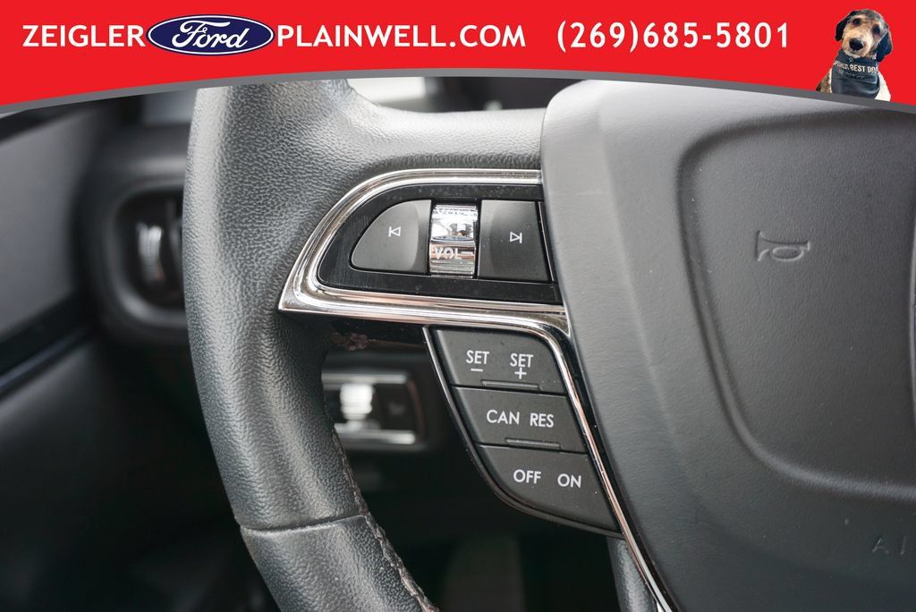 Used 2022 Lincoln Nautilus AWD w/ Premium Package image 25