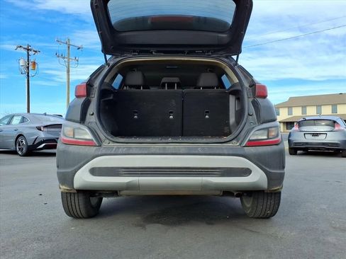 Used 2022 Hyundai Kona SEL image 18
