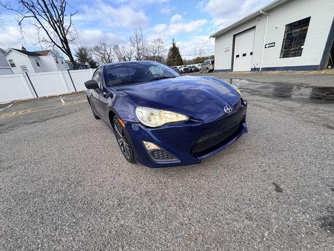 Used 2013 Scion FR-S image 5