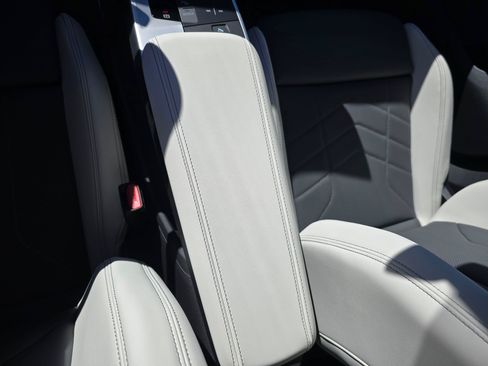 New 2026 BMW X1 xDrive28i w/ Technology Package AWD/4WD image 23