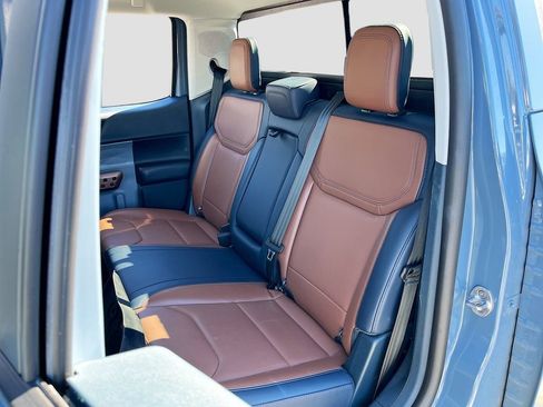 Used 2024 Ford Maverick Lariat image 25