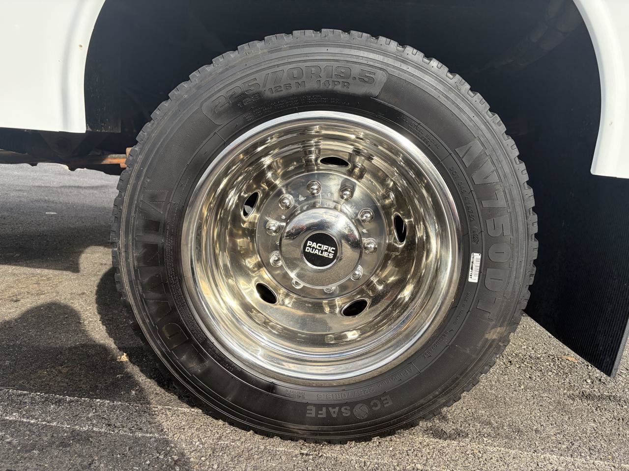 Used 2019 RAM 5500 Tradesman w/ Electrical Accessory Group AWD/4WD image 14