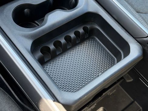 Used 2019 RAM 1500 Big Horn image 21