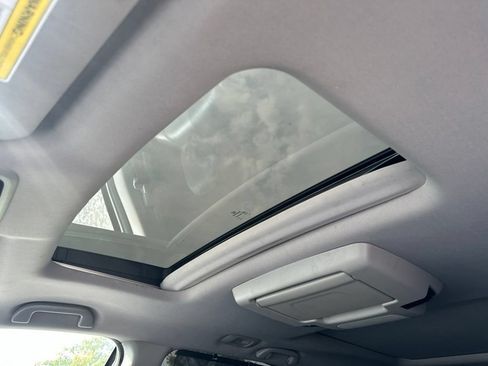 Used 2019 Honda Pilot Elite image 6