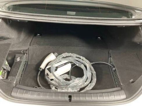 Used 2021 BMW 530e 530e iPerformance w/ Premium Package image 17