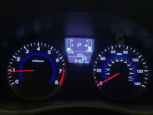 Used 2015 Hyundai Accent GLS FWD image 23