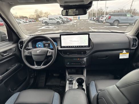New 2025 Ford Bronco Sport Outer Banks w/ Sasquatch Outer Banks Package AWD/4WD image 13