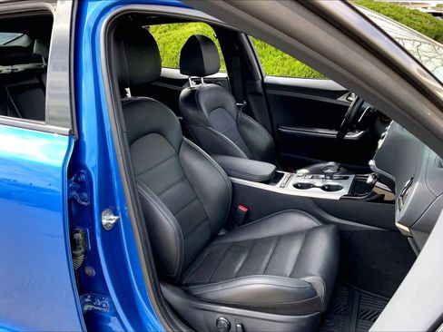 Used 2019 Kia Stinger GT2 image 10