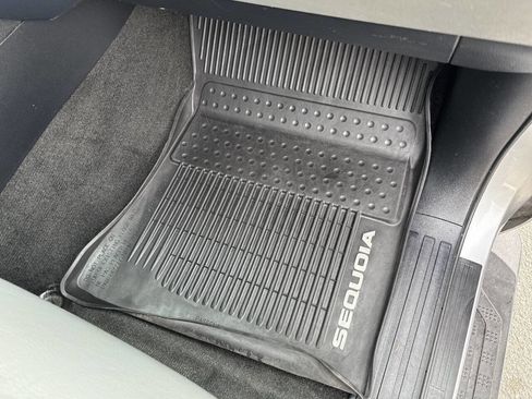 Used 2013 Toyota Sequoia Limited AWD/4WD image 25