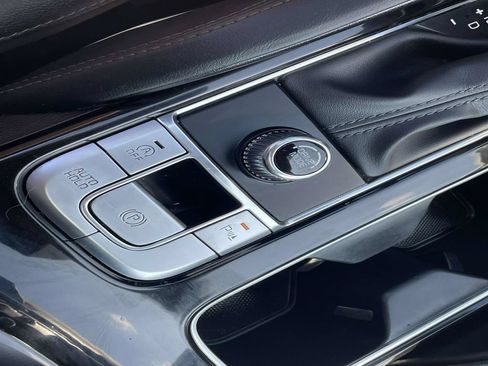 Used 2025 Kia Telluride EX w/ EX Captain's Chair Package FWD image 43
