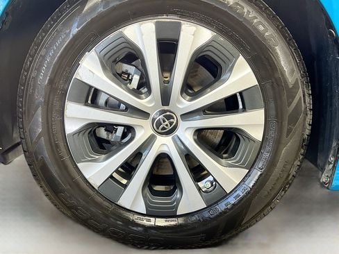 Used 2021 Toyota Prius Prime LE image 14