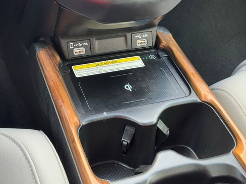 Used 2022 Honda CR-V Touring image 24