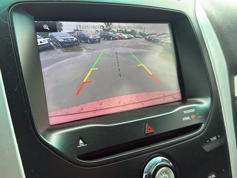 Used 2014 Ford Explorer XLT w/ Equipment Group 202A image 32