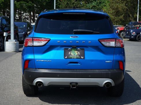 Used 2020 Ford Escape Titanium AWD/4WD image 4