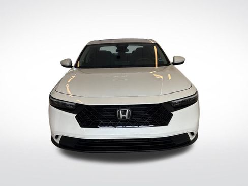 Certified 2023 Honda Accord EX image 5
