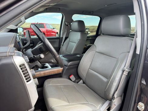 Used 2014 GMC Sierra 1500 SLT w/ SLT Preferred Package AWD/4WD image 9