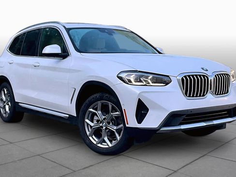 Used 2023 BMW X3 xDrive30i w/ Premium Package AWD/4WD image 3