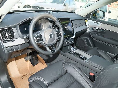 New 2026 Volvo XC90 B6 Ultra w/ Lounge Package image 12