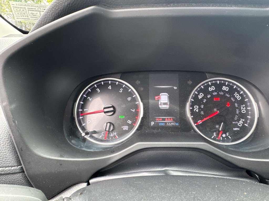 Used 2021 Toyota RAV4 LE AWD/4WD image 22