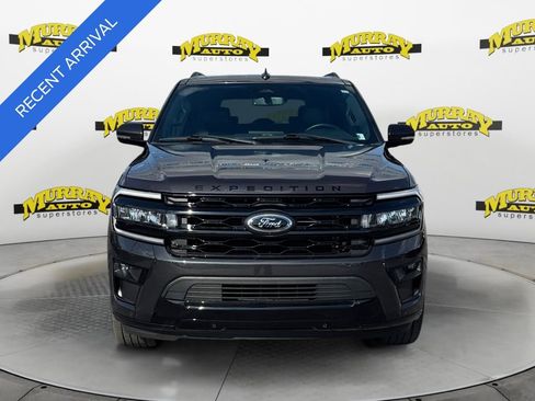 Used 2023 Ford Expedition Limited image 8
