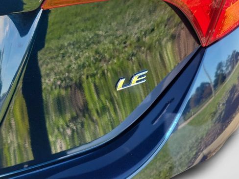 Certified 2018 Toyota Corolla LE FWD image 11