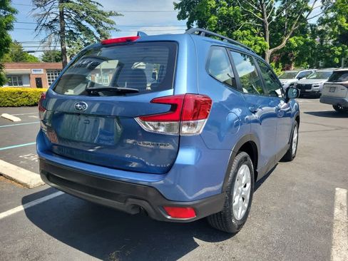 Used 2023 Subaru Forester AWD/4WD image 3